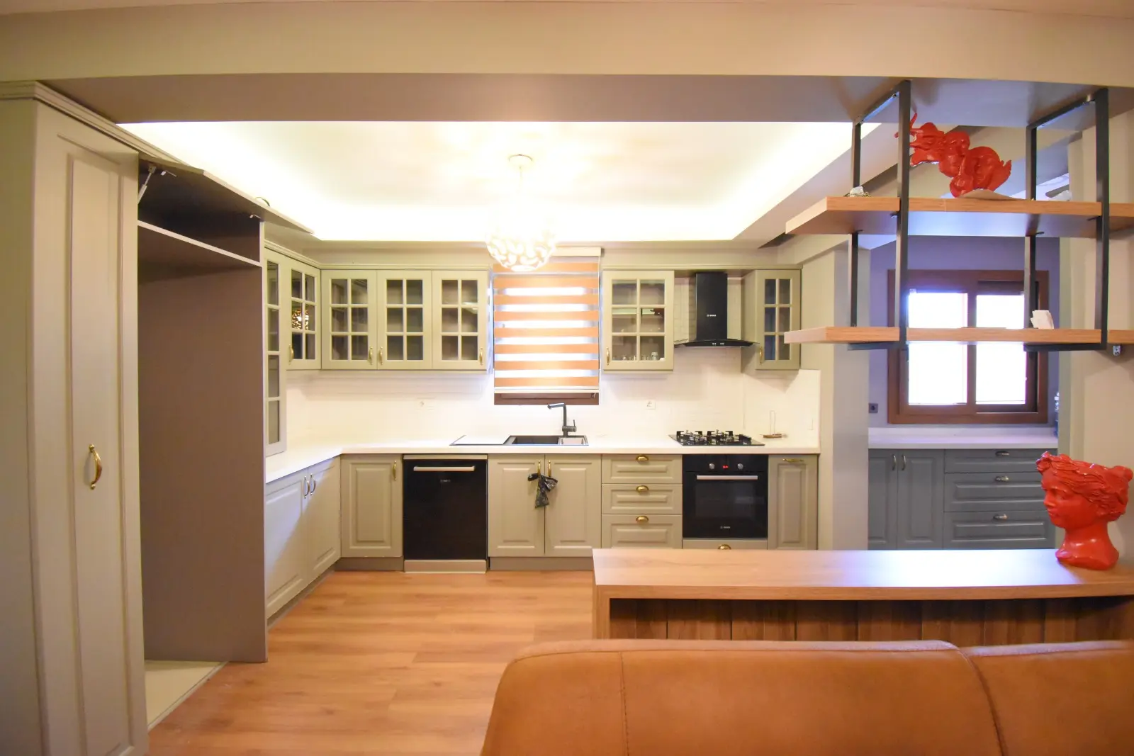 Fitted kitchen
